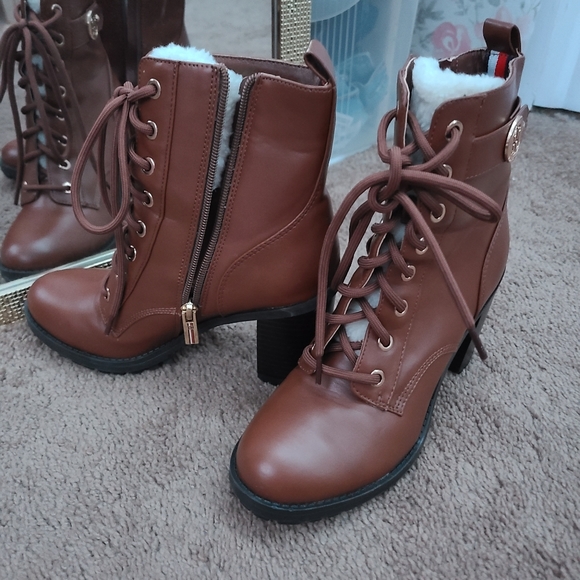 Boots - Picture 2 of 4